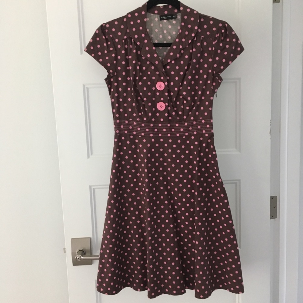 Vintage style Brown with pink polka dots